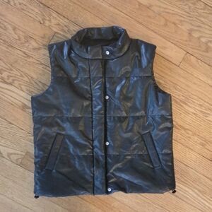 Women's Black Puffer Vest